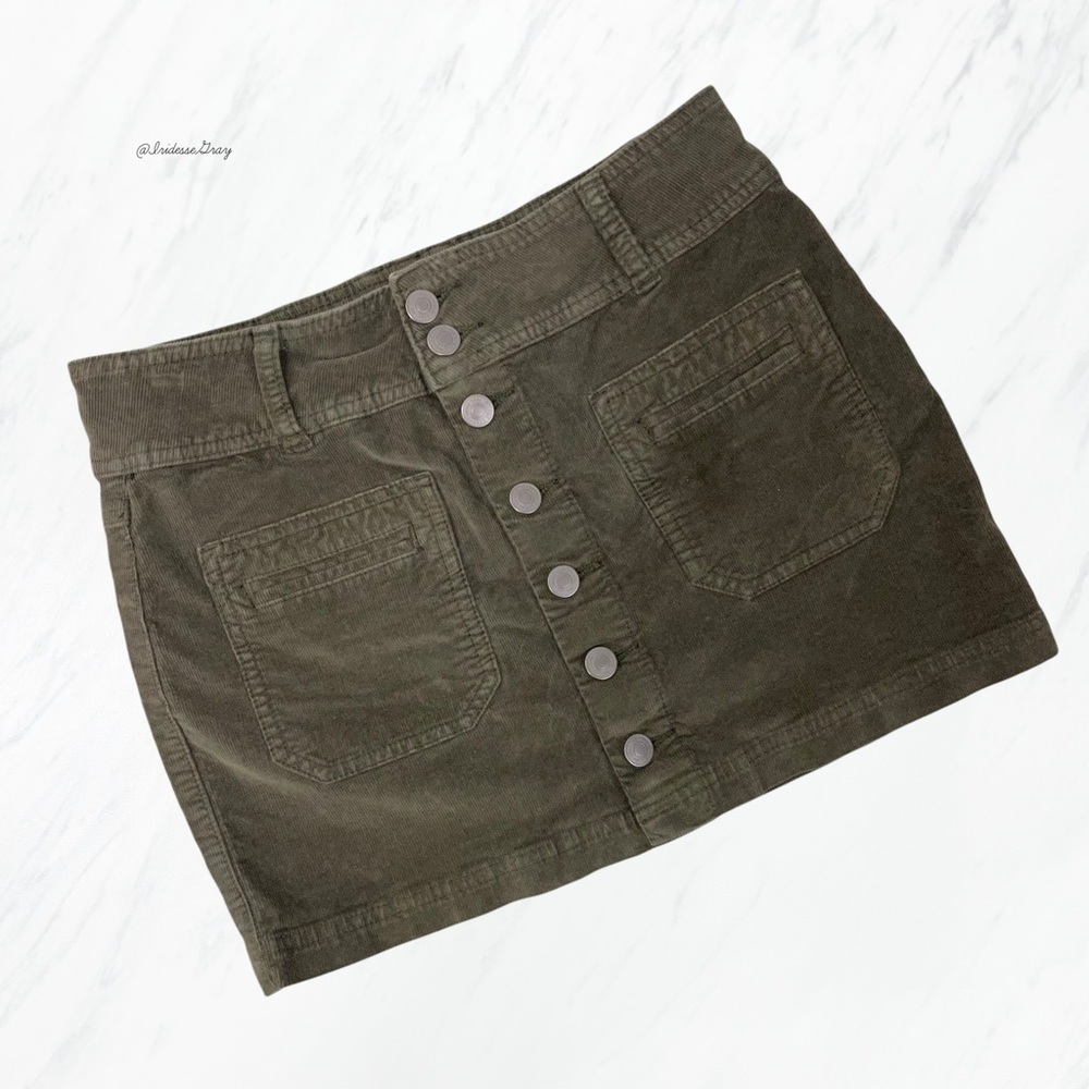 Free People- We the Free Joanie Olive Corduroy Button Mini Skirt Size 26